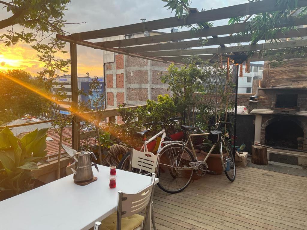Central Apartment Kadikoy Terrace Bbq Close 2 Block Ferry Bull Metro Nighlife Istanbulská provincie Exteriér fotografie