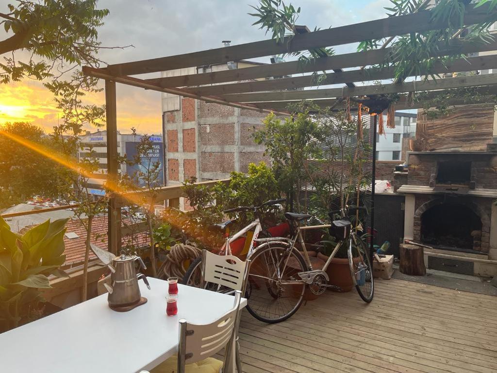Central Apartment Kadikoy Terrace Bbq Close 2 Block Ferry Bull Metro Nighlife Istanbulská provincie Exteriér fotografie